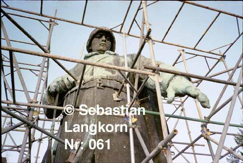 E0061PlastikSoldatSebastianLangkorn1994Berlin