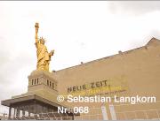 E0068WidervereinigungSebastianLangkorn1996Berlin