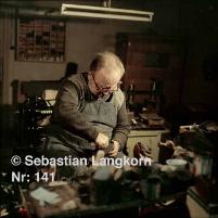 E0141HandwerkSebastianLangkorn1977Berlin
