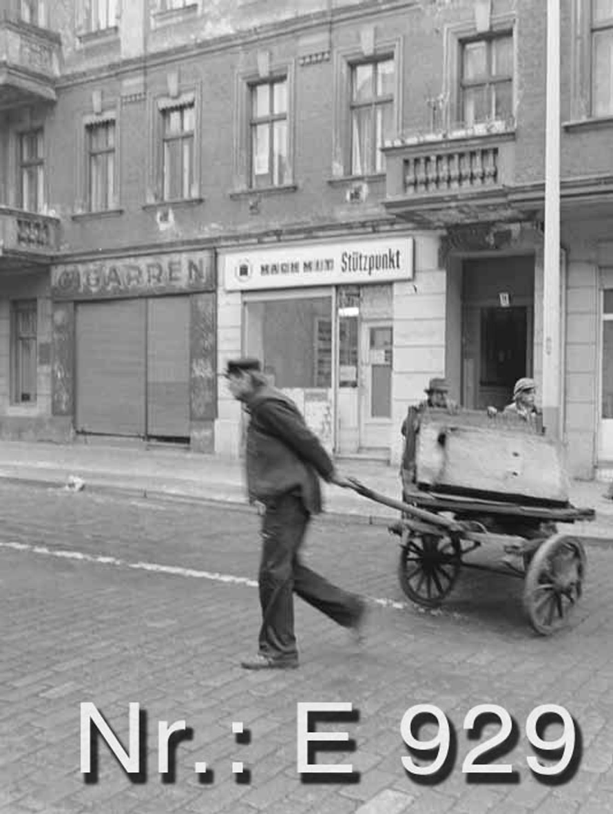 E0929TransportSebastianLangkorn1977Berlin