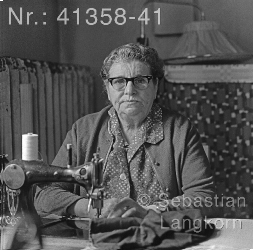 FrauNahmaschineSebastianLangkorn